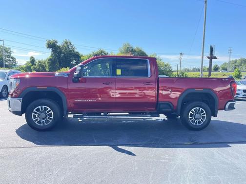 Cayenne Red Tintcoat 2022 GMC Sierra 2500 SLE
