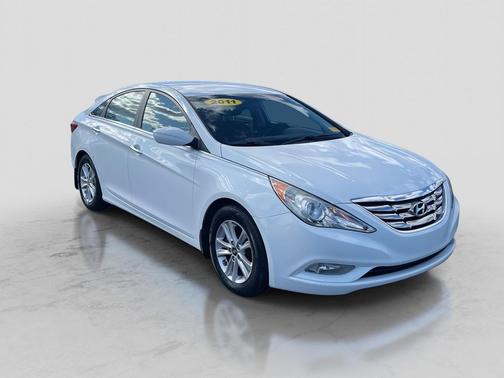 2011 Hyundai SONATA SE