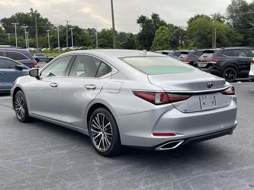 Iridium 2024 Lexus ES 350 Base