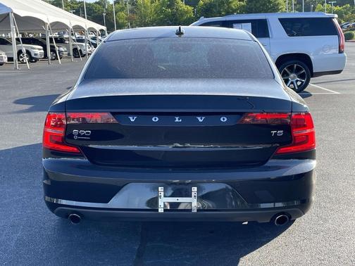 Black Stone 2018 Volvo S90 T5 Momentum