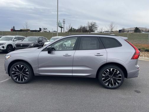 2026 Volvo XC60 B5 Ultra
