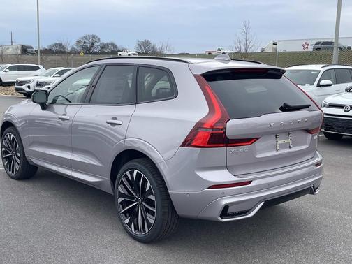 2026 Volvo XC60 B5 Ultra