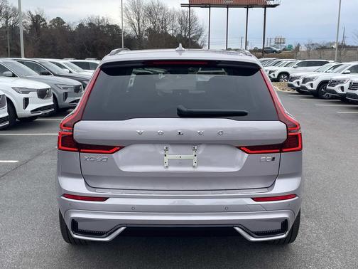 2026 Volvo XC60 B5 Ultra