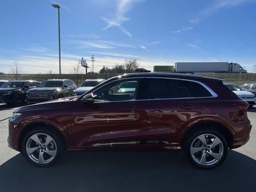 2025 Audi Q5 Premium Plus TFSI quattro S tronic