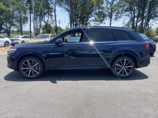 2025 Audi Q7 45 Premium Plus