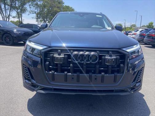 2025 Audi Q7 45 Premium Plus