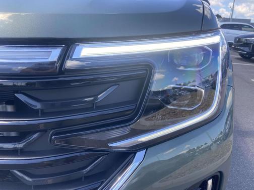 2026 Volkswagen Atlas 2.0T SEL Premium R-Line 4MOTION