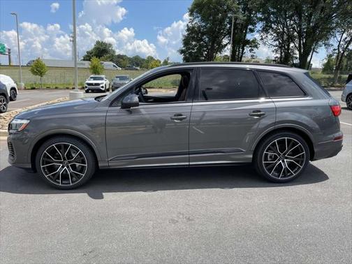 2025 Audi Q7 55 Premium Plus