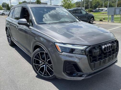 2025 Audi Q7 55 Premium Plus
