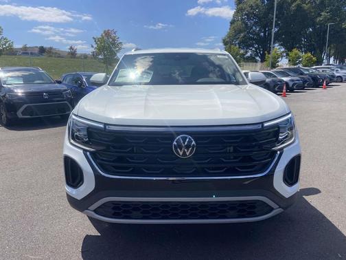 2026 Volkswagen Atlas Cross Sport 2.0T SE