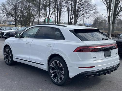 2026 Audi Q8 55 Premium Plus