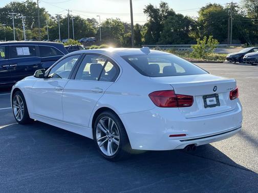 Alpine White 2017 BMW 330 330i