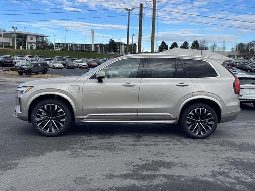 2026 Volvo XC90 Plug-In Hybrid T8 Plus 7-Seater