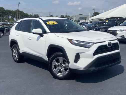 2024 Toyota RAV4 XLE