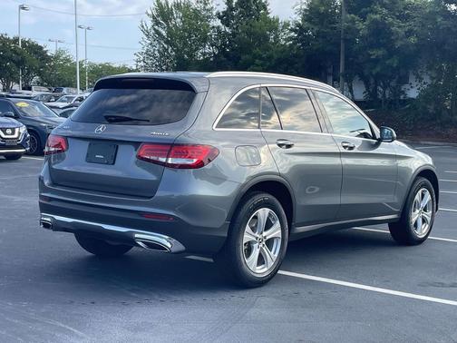 Selenite Grey Metallic 2017 Mercedes-Benz GLC 300 4MATIC