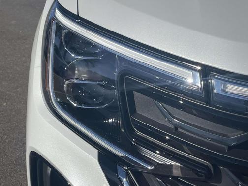 2026 Volkswagen Atlas Cross Sport 2.0T SEL