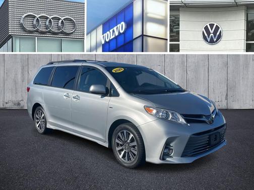 2020 Toyota Sienna XLE Premium