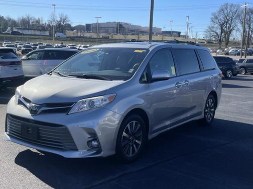 2020 Toyota Sienna XLE Premium