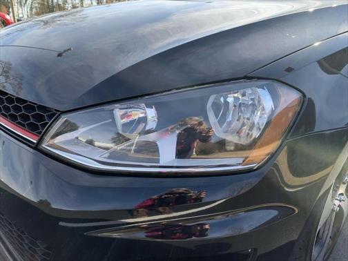 2017 Volkswagen Golf GTI 2.0T S 4-Door
