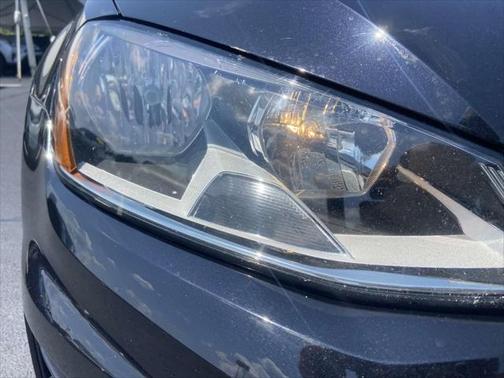 2017 Volkswagen Golf GTI 2.0T S 4-Door