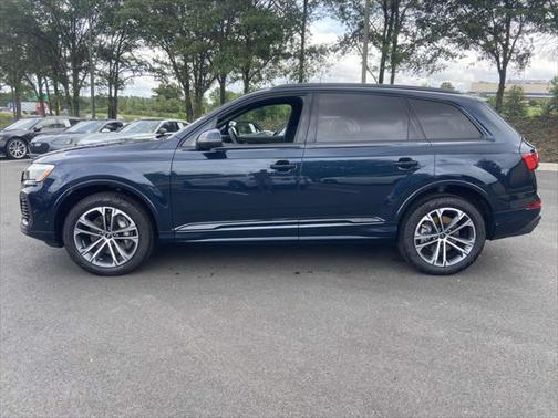 2025 Audi Q7 45 Premium Plus