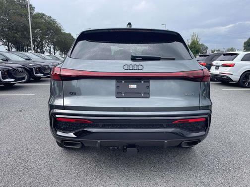 Daytona Gray 2026 Audi Q5 Premium Plus TFSI quattro S tronic