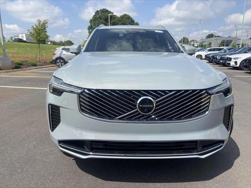 2025 Volvo XC90 Plug-In Hybrid T8 Plus 6-Seater