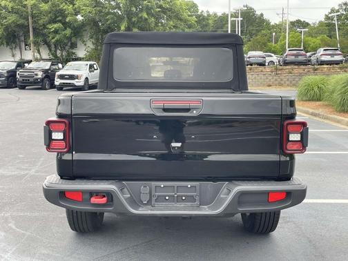Black Clearcoat 2020 Jeep Gladiator Overland