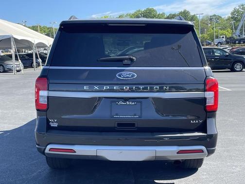 Dark Matter Gray Metallic 2024 Ford Expedition Max XLT