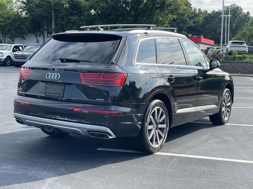 Black 2017 Audi Q7 2.0T Premium