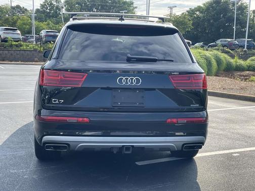 Black 2017 Audi Q7 2.0T Premium
