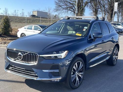 2023 Volvo XC60 B5 Ultimate Bright Theme