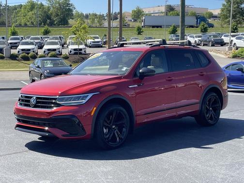 Kings Red Metallic 2024 Volkswagen Tiguan 2.0T SE R-Line Black