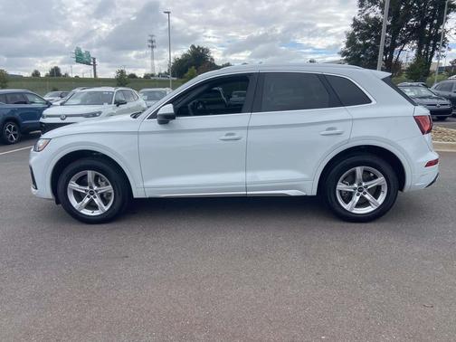 2024 Audi Q5 40 Premium