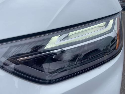 2024 Audi Q5 40 Premium