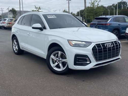 2024 Audi Q5 40 Premium