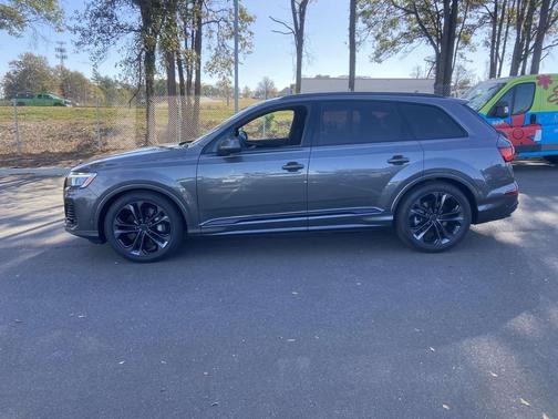 2026 Audi Q7 55 Premium Plus