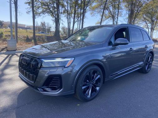 2026 Audi Q7 55 Premium Plus