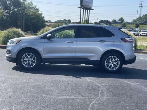 Iconic Silver Metallic 2024 Ford Edge SEL
