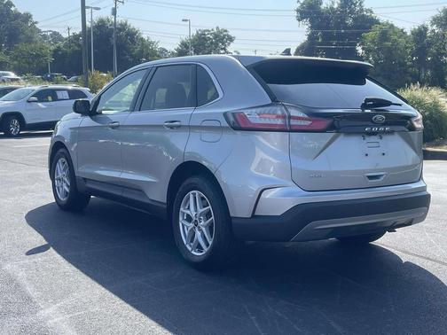 Iconic Silver Metallic 2024 Ford Edge SEL