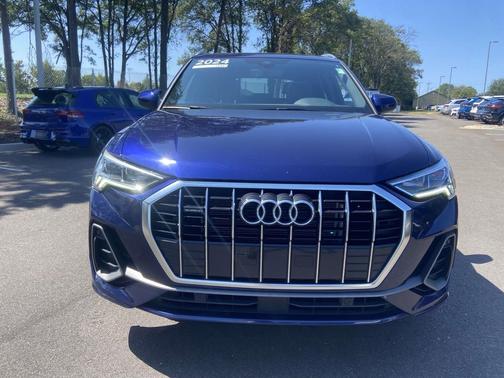2024 Audi Q3 Premium 45 TFSI S line quattro Tiptronic