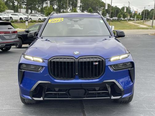 Marina Bay Blue Metallic 2023 BMW X7 M60i