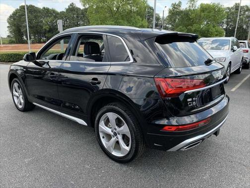 2023 Audi Q5 45 S line Premium Plus
