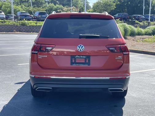 Habanero Orange Metallic 2018 Volkswagen Tiguan 2.0T SEL