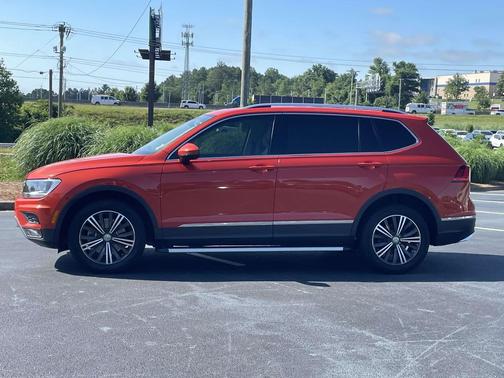 Habanero Orange Metallic 2018 Volkswagen Tiguan 2.0T SEL