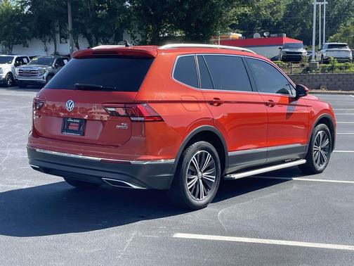 Habanero Orange Metallic 2018 Volkswagen Tiguan 2.0T SEL