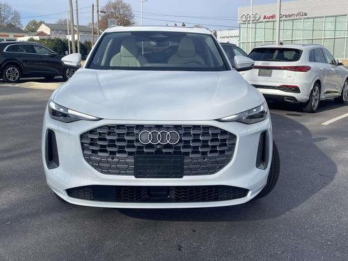 2025 Audi Q5 Premium Plus TFSI quattro S tronic