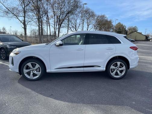 2025 Audi Q5 Premium Plus TFSI quattro S tronic