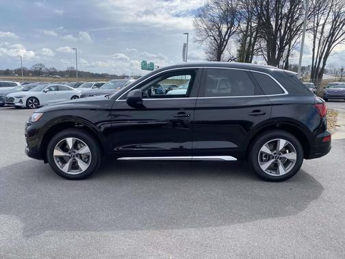 2023 Audi Q5 40 Premium