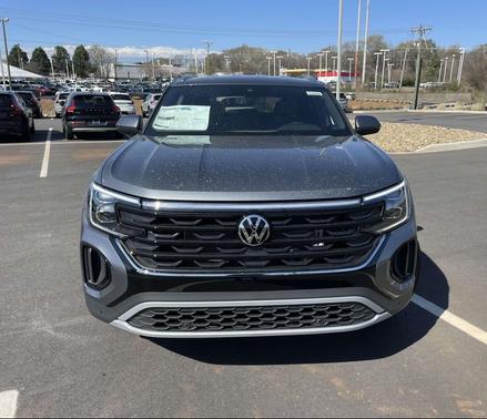 2025 Volkswagen Atlas Cross Sport 2.0T SE w/Technology 4MOTION